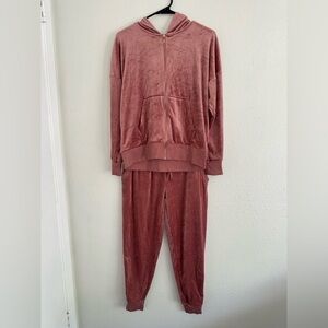 Felina Velvet Set in Soft Pink